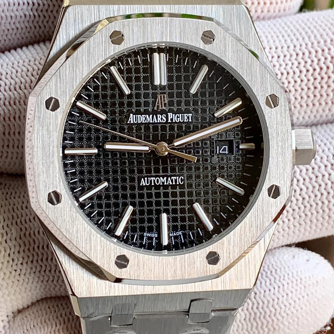 Watchodial Watchodial