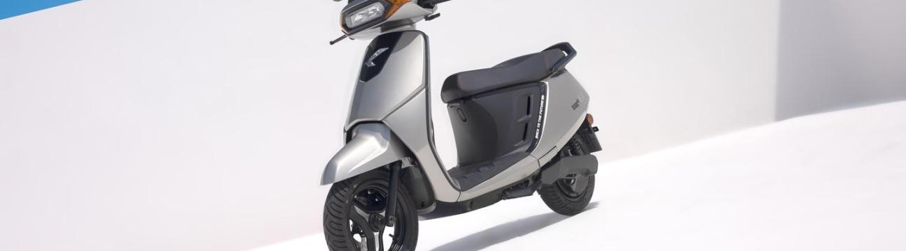 Kinetic Electric Vehicle (EV) - DX